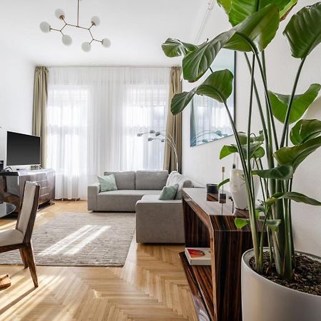 Aviator Luxury Apartment Budapest Bagian luar foto