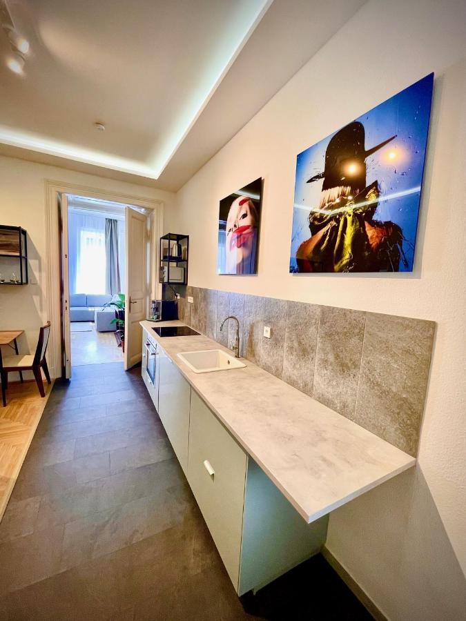 Aviator Luxury Apartment Budapest Bagian luar foto